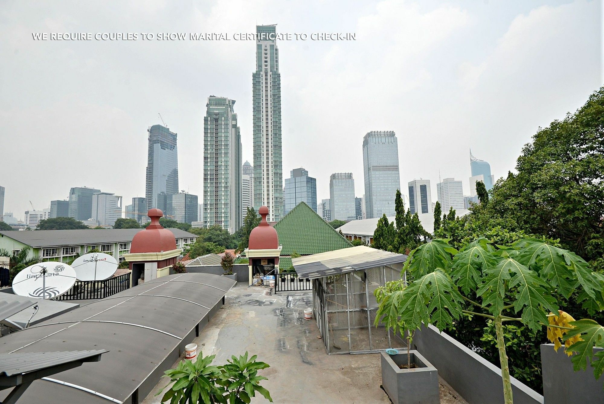 Zen Rooms Kuningan Syariah Jakarta Exteriör bild
